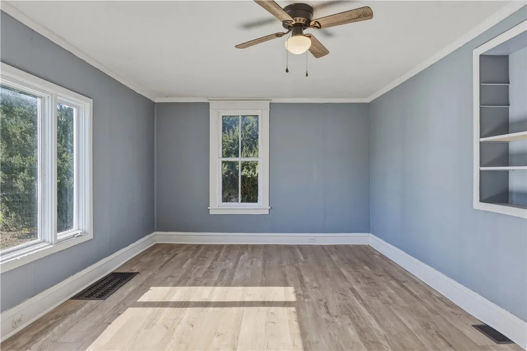 618 Copley Street, Elmira City, New York 14905, Elmira City, New York 14905, 4 Bedroom Bedrooms, 8 Room Rooms,1 BathroomBathrooms,Residential,For Sale,618 Copley Street, Elmira City, New York 14905,0,R1724277