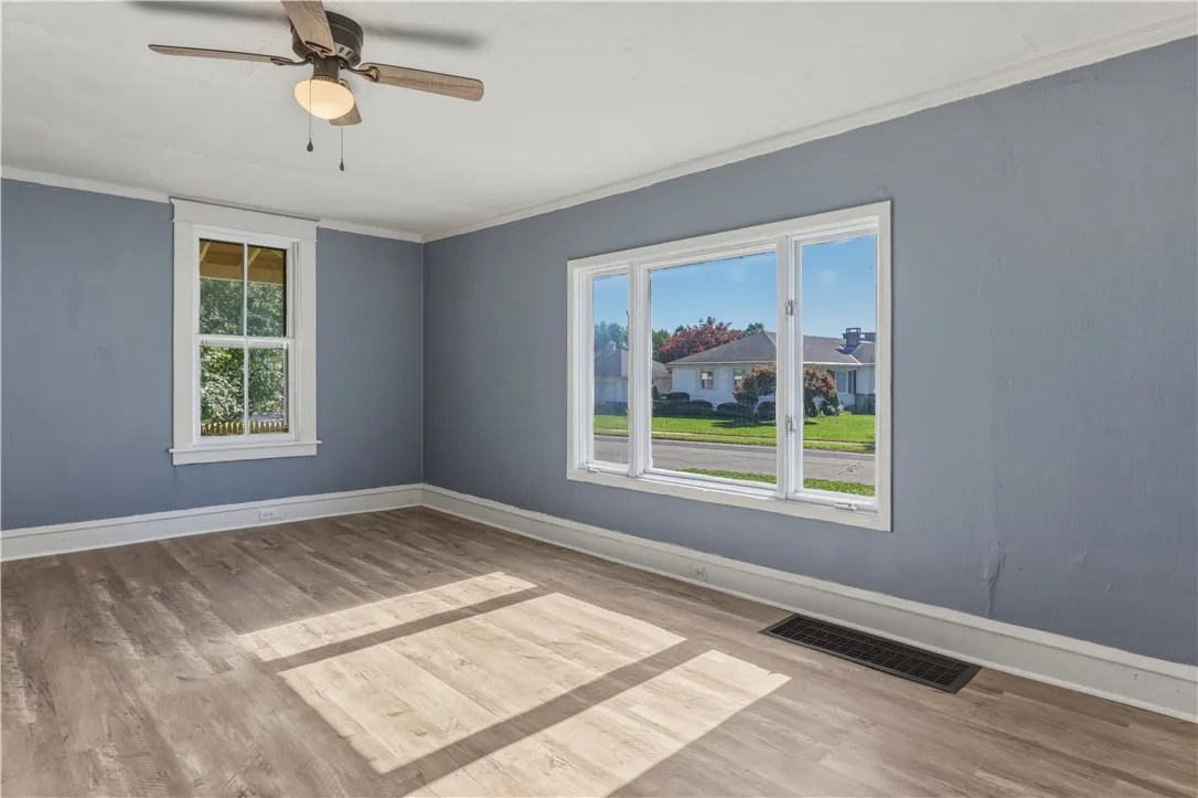 618 Copley Street, Elmira City, New York 14905, Elmira City, New York 14905, 4 Bedroom Bedrooms, 8 Room Rooms,1 BathroomBathrooms,Residential,For Sale,618 Copley Street, Elmira City, New York 14905,0,R1724277
