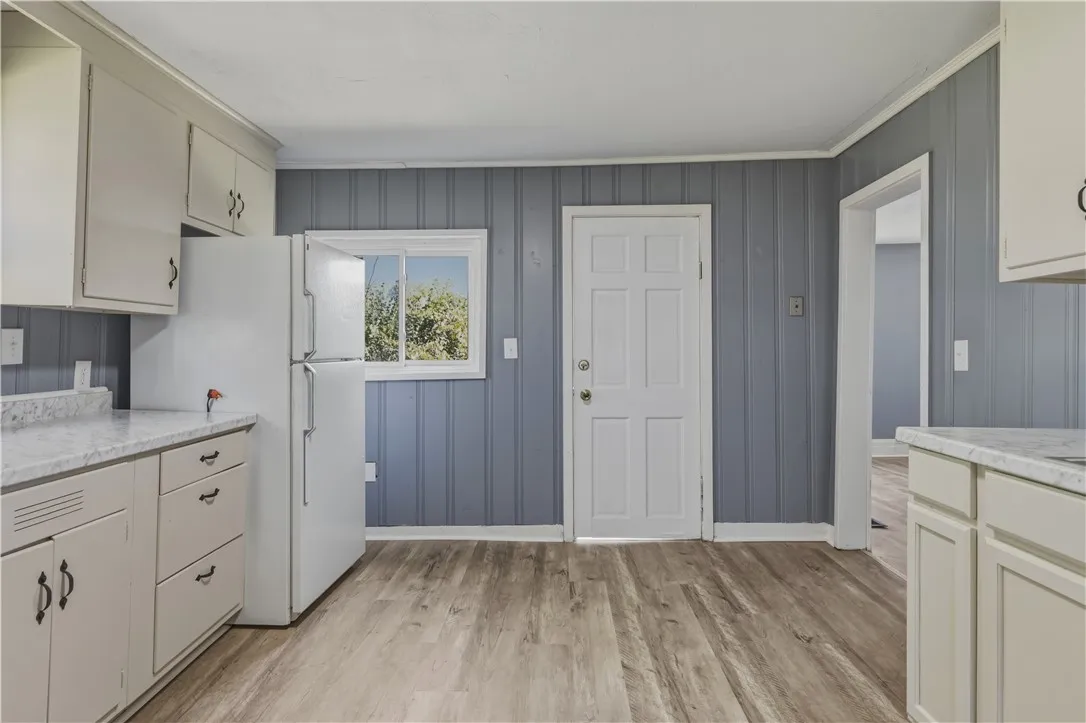 618 Copley Street, Elmira City, New York 14905, Elmira City, New York 14905, 4 Bedroom Bedrooms, 8 Room Rooms,1 BathroomBathrooms,Residential,For Sale,618 Copley Street, Elmira City, New York 14905,0,R1724277