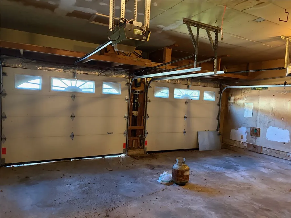 114 Hillview Court, Norwich, New York 13815, Norwich, New York 13815, 4 Bedroom Bedrooms, 11 Room Rooms,2 BathroomBathrooms,Residential,For Sale,114 Hillview Court, Norwich, New York 13815,0,R1724837