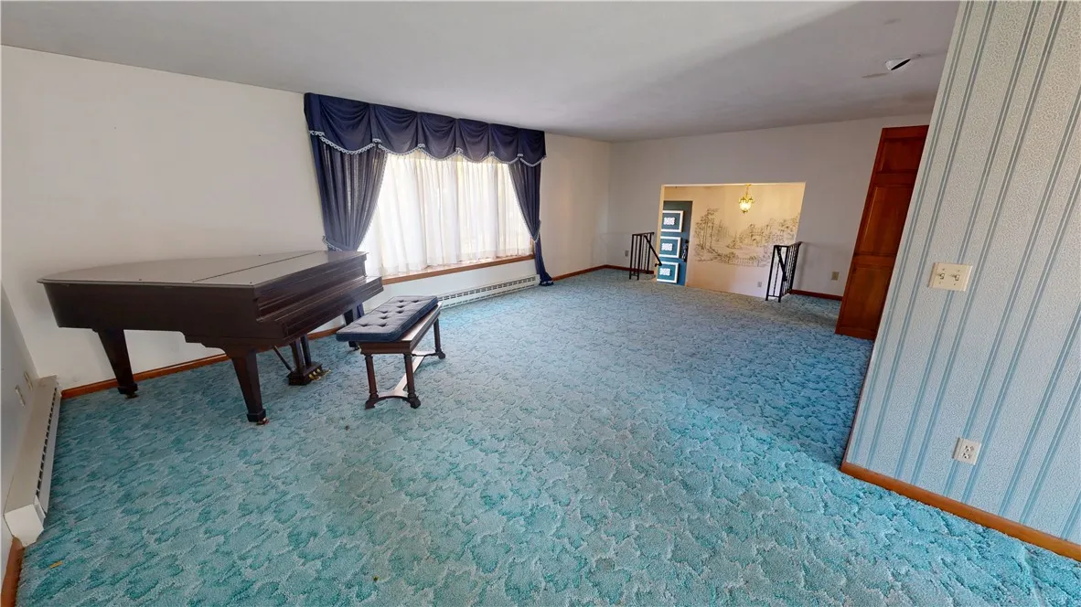 114 Hillview Court, Norwich, New York 13815, Norwich, New York 13815, 4 Bedroom Bedrooms, 11 Room Rooms,2 BathroomBathrooms,Residential,For Sale,114 Hillview Court, Norwich, New York 13815,0,R1724837