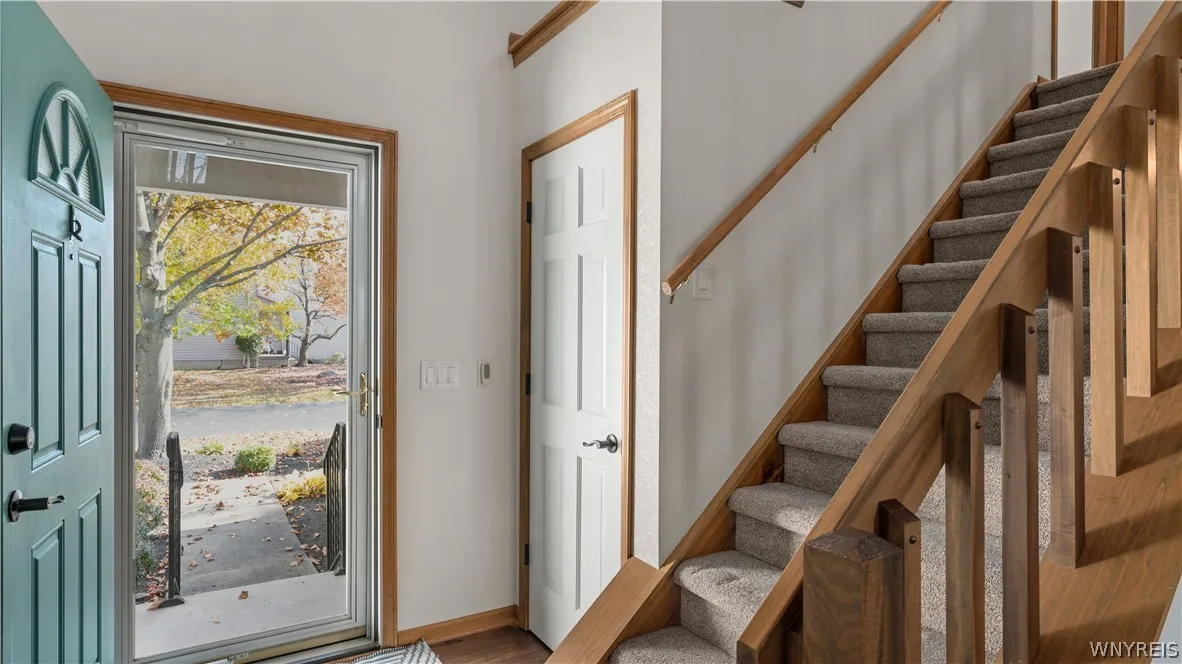 8 Northwood Drive, Lancaster, New York 14043, Lancaster, New York 14043, 2 Bedroom Bedrooms, 6 Room Rooms,1 BathroomBathrooms,Residential,For Sale,8 Northwood Drive, Lancaster, New York 14043,0,B1725576