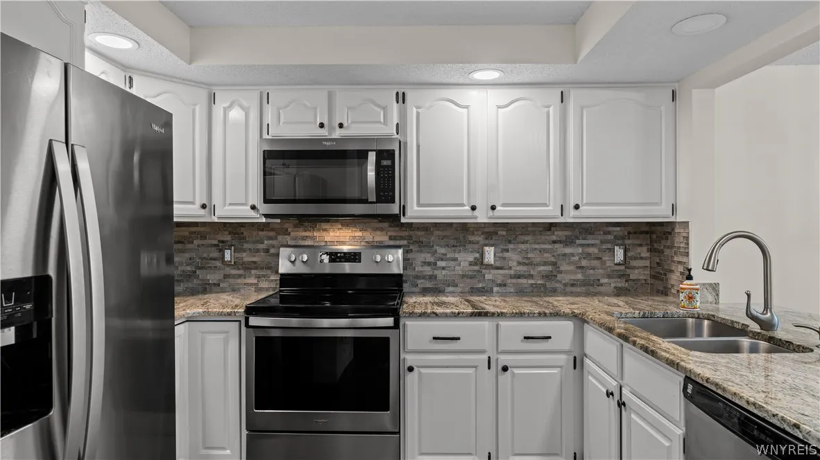 8 Northwood Drive, Lancaster, New York 14043, Lancaster, New York 14043, 2 Bedroom Bedrooms, 6 Room Rooms,1 BathroomBathrooms,Residential,For Sale,8 Northwood Drive, Lancaster, New York 14043,0,B1725576