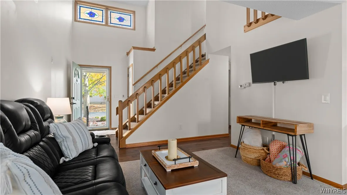 8 Northwood Drive, Lancaster, New York 14043, Lancaster, New York 14043, 2 Bedroom Bedrooms, 6 Room Rooms,1 BathroomBathrooms,Residential,For Sale,8 Northwood Drive, Lancaster, New York 14043,0,B1725576