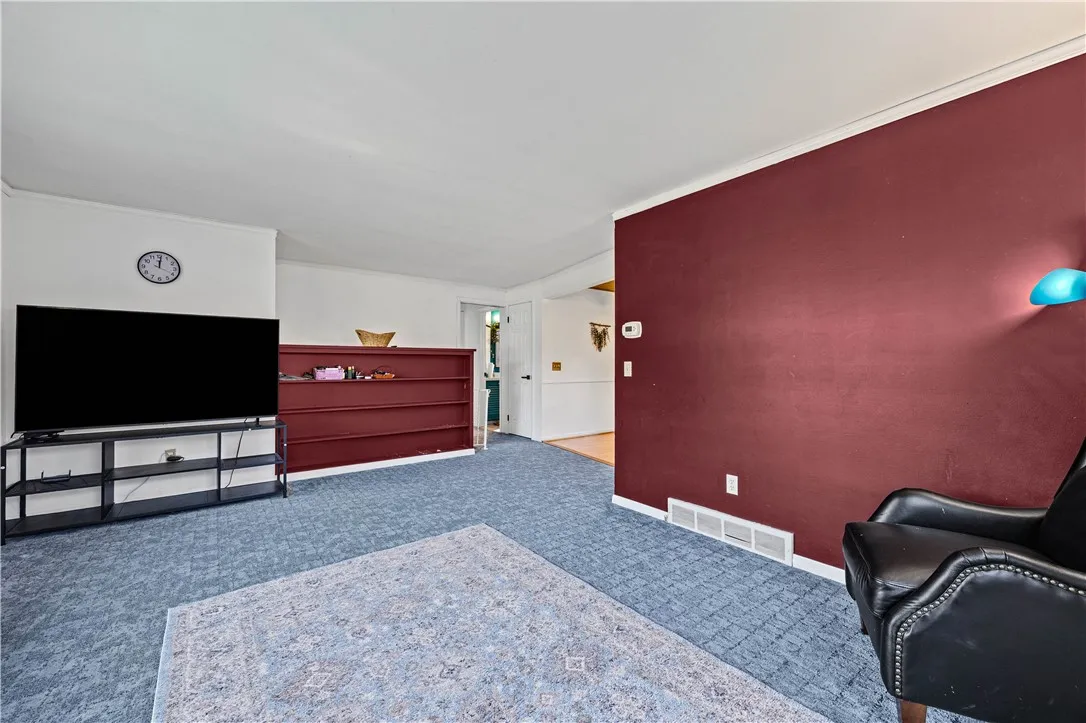 90 Caroline Drive, Gates, New York 14624, Gates, New York 14624, 3 Bedroom Bedrooms, 6 Room Rooms,1 BathroomBathrooms,Residential,For Sale,90 Caroline Drive, Gates, New York 14624,0,R1724502