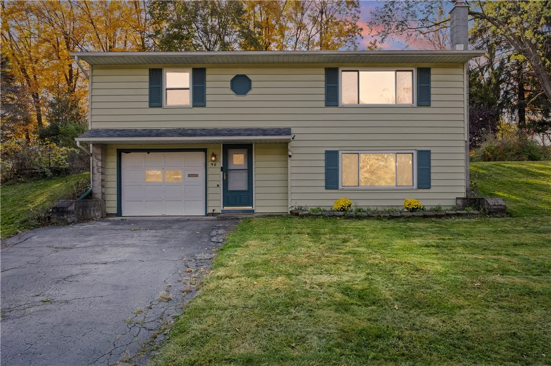 90 Caroline Drive, Gates, New York 14624, Gates, New York 14624, 3 Bedroom Bedrooms, 6 Room Rooms,1 BathroomBathrooms,Residential,For Sale,90 Caroline Drive, Gates, New York 14624,0,R1724502
