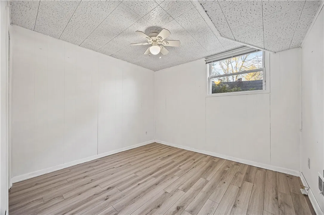 90 Caroline Drive, Gates, New York 14624, Gates, New York 14624, 3 Bedroom Bedrooms, 6 Room Rooms,1 BathroomBathrooms,Residential,For Sale,90 Caroline Drive, Gates, New York 14624,0,R1724502