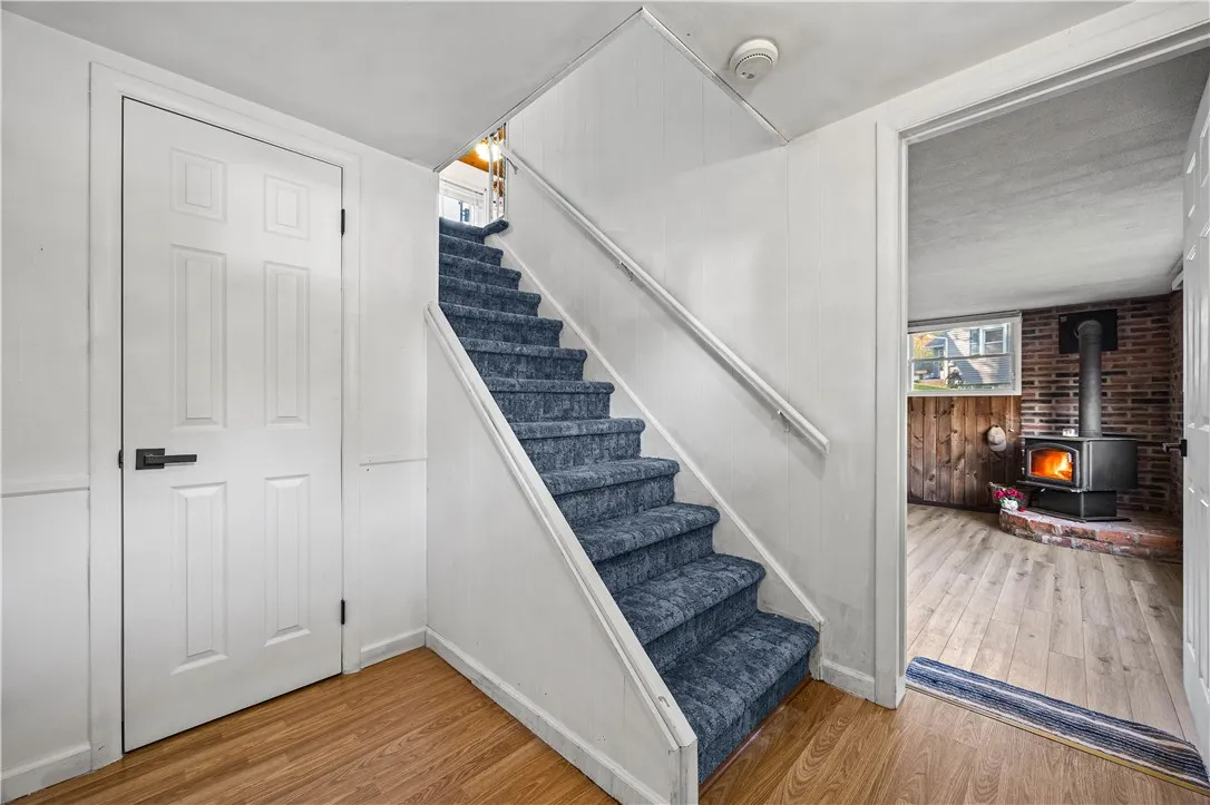 90 Caroline Drive, Gates, New York 14624, Gates, New York 14624, 3 Bedroom Bedrooms, 6 Room Rooms,1 BathroomBathrooms,Residential,For Sale,90 Caroline Drive, Gates, New York 14624,0,R1724502