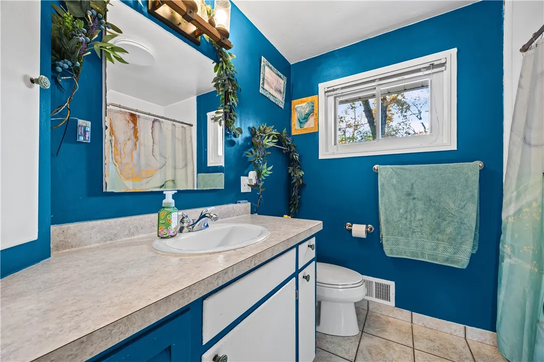 90 Caroline Drive, Gates, New York 14624, Gates, New York 14624, 3 Bedroom Bedrooms, 6 Room Rooms,1 BathroomBathrooms,Residential,For Sale,90 Caroline Drive, Gates, New York 14624,0,R1724502