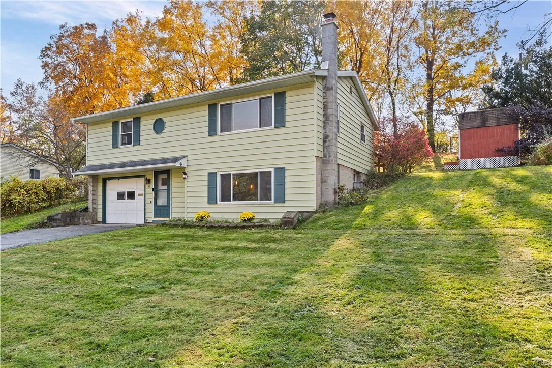 90 Caroline Drive, Gates, New York 14624, Gates, New York 14624, 3 Bedroom Bedrooms, 6 Room Rooms,1 BathroomBathrooms,Residential,For Sale,90 Caroline Drive, Gates, New York 14624,0,R1724502