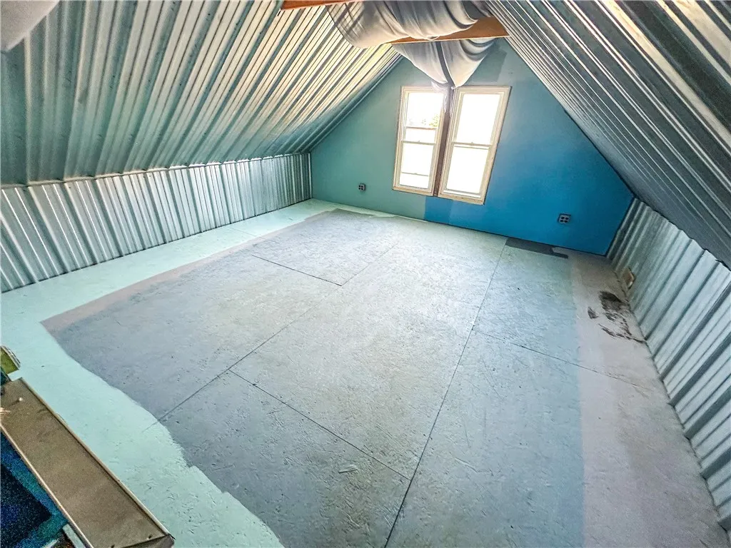107.5 Comfort Street, Rochester, New York 14620, Rochester, New York 14620, 2 Bedroom Bedrooms, 6 Room Rooms,1 BathroomBathrooms,Residential Lease,For Rent,107.5 Comfort Street, Rochester, New York 14620,0,R1723252
