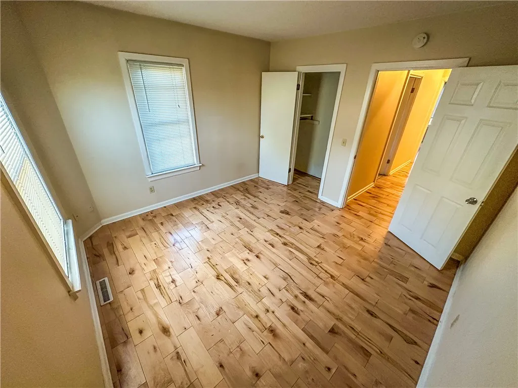 107.5 Comfort Street, Rochester, New York 14620, Rochester, New York 14620, 2 Bedroom Bedrooms, 6 Room Rooms,1 BathroomBathrooms,Residential Lease,For Rent,107.5 Comfort Street, Rochester, New York 14620,0,R1723252