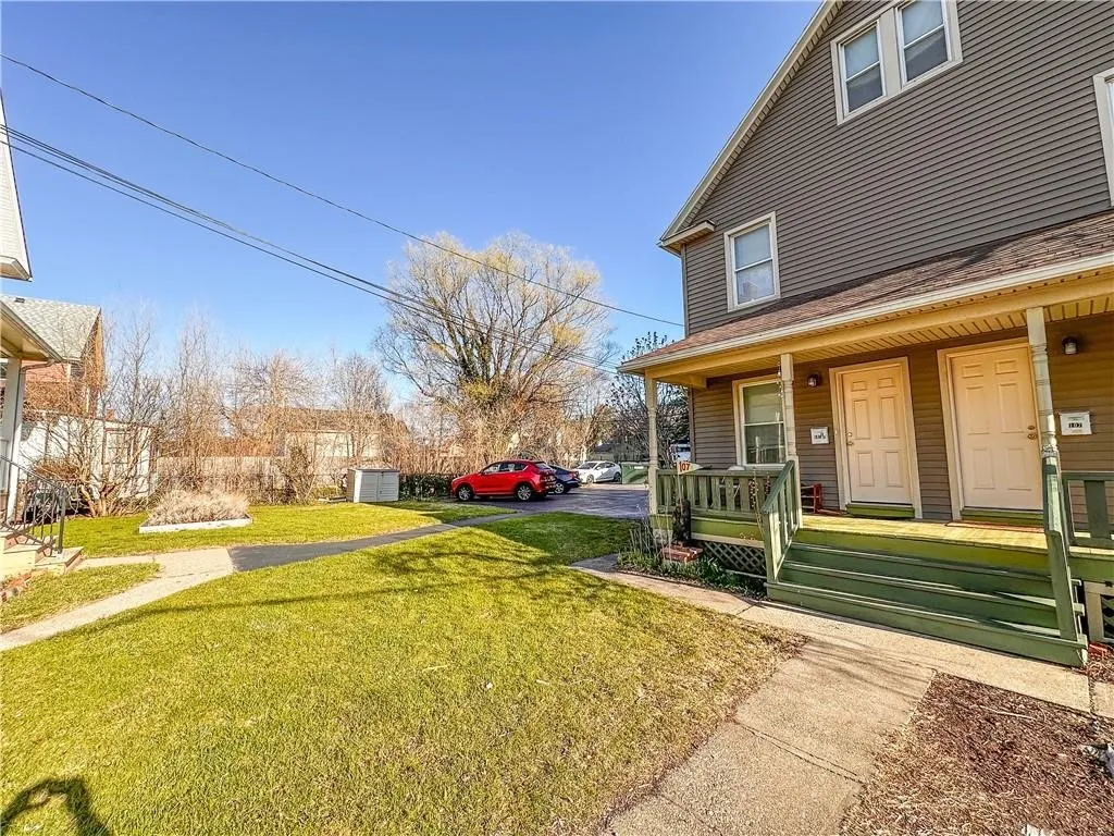 107.5 Comfort Street, Rochester, New York 14620, Rochester, New York 14620, 2 Bedroom Bedrooms, 6 Room Rooms,1 BathroomBathrooms,Residential Lease,For Rent,107.5 Comfort Street, Rochester, New York 14620,0,R1723252
