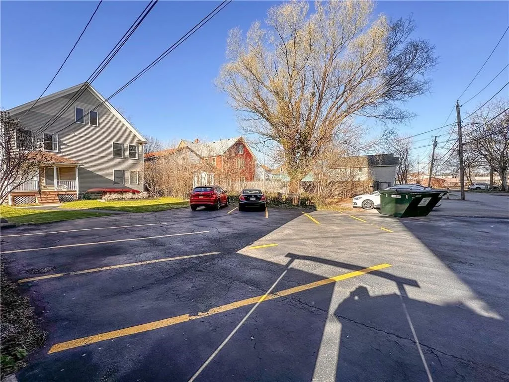 107.5 Comfort Street, Rochester, New York 14620, Rochester, New York 14620, 2 Bedroom Bedrooms, 6 Room Rooms,1 BathroomBathrooms,Residential Lease,For Rent,107.5 Comfort Street, Rochester, New York 14620,0,R1723252