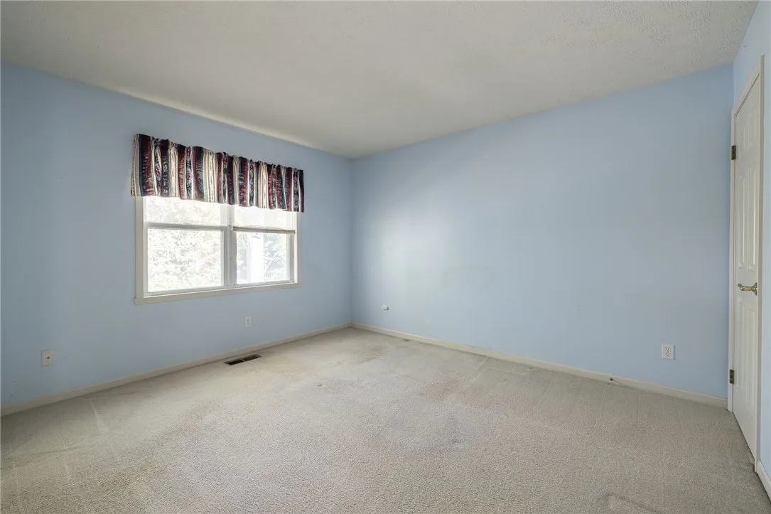 206 Twin Pines Court, Greece, New York 14616, Greece, New York 14616, 2 Bedroom Bedrooms, 7 Room Rooms,2 BathroomBathrooms,Residential,For Sale,206 Twin Pines Court, Greece, New York 14616,0,R1725629