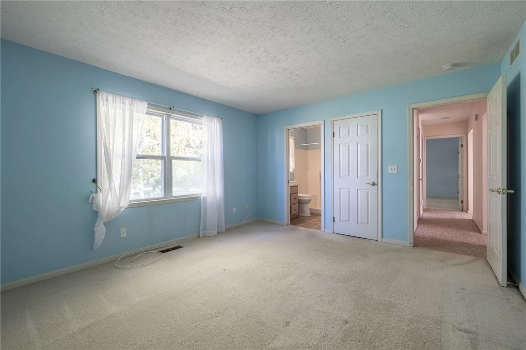 206 Twin Pines Court, Greece, New York 14616, Greece, New York 14616, 2 Bedroom Bedrooms, 7 Room Rooms,2 BathroomBathrooms,Residential,For Sale,206 Twin Pines Court, Greece, New York 14616,0,R1725629