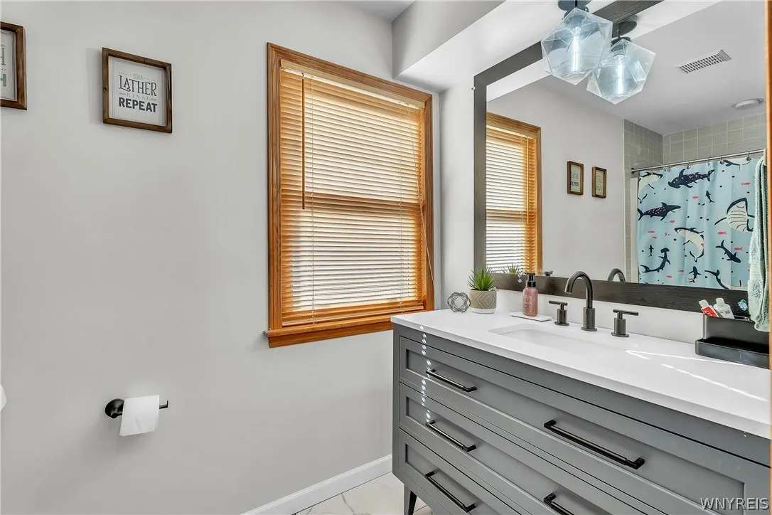 Another newly remodeled full bath located on the second floor.