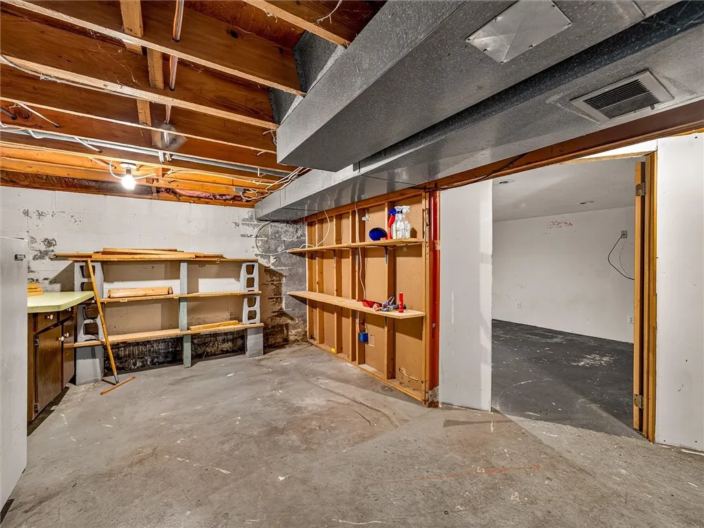 176 Drumcliff Way, Greece, New York 14612, Greece, New York 14612, 4 Bedroom Bedrooms, 8 Room Rooms,1 BathroomBathrooms,Residential,For Sale,176 Drumcliff Way, Greece, New York 14612,0,R1725397