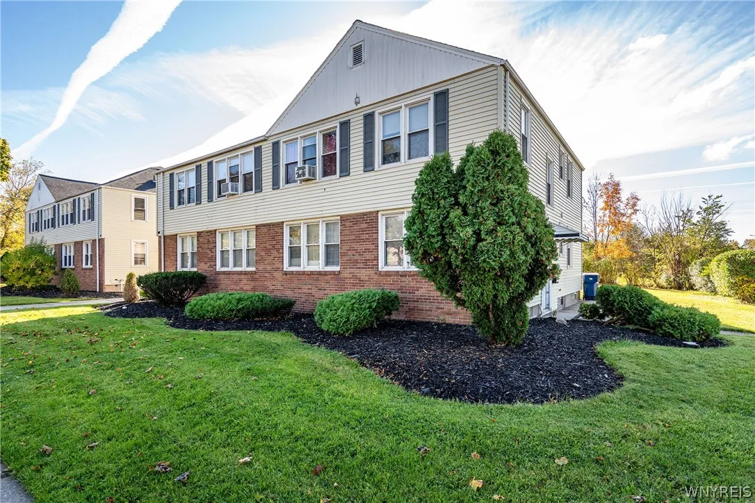 703 Saint Lawrence Avenue, Buffalo, New York 14216, Buffalo, New York 14216, 8 Bedroom Bedrooms, ,4 BathroomBathrooms,Residential,For Sale,703 Saint Lawrence Avenue, Buffalo, New York 14216,0,B1721067