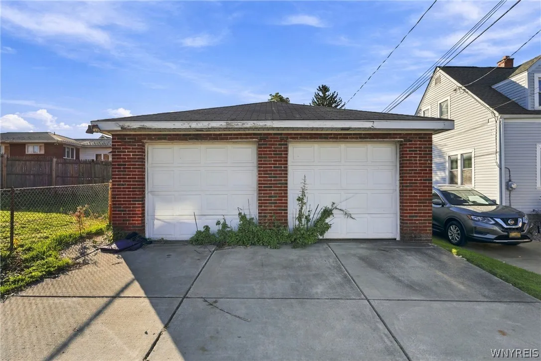 1206 Ridge Road, Lackawanna, New York 14218, Lackawanna, New York 14218, 6 Bedroom Bedrooms, ,2 BathroomBathrooms,Residential,For Sale,1206 Ridge Road, Lackawanna, New York 14218,0,B1725678