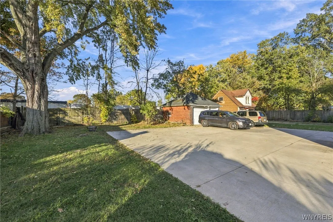 1378 Ridge Road, Lackawanna, New York 14218, Lackawanna, New York 14218, 6 Bedroom Bedrooms, ,2 BathroomBathrooms,Residential,For Sale,1378 Ridge Road, Lackawanna, New York 14218,0,B1725663
