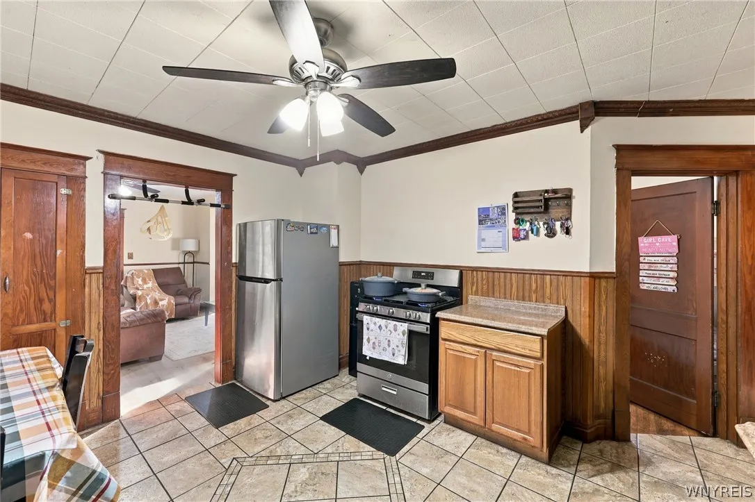 1378 Ridge Road, Lackawanna, New York 14218, Lackawanna, New York 14218, 6 Bedroom Bedrooms, ,2 BathroomBathrooms,Residential,For Sale,1378 Ridge Road, Lackawanna, New York 14218,0,B1725663