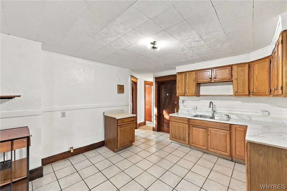 1378 Ridge Road, Lackawanna, New York 14218, Lackawanna, New York 14218, 6 Bedroom Bedrooms, ,2 BathroomBathrooms,Residential,For Sale,1378 Ridge Road, Lackawanna, New York 14218,0,B1725663