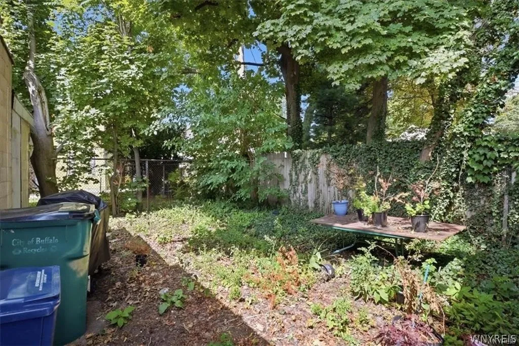 116 College Street, Buffalo, New York 14201, Buffalo, New York 14201, 1 Bedroom Bedrooms, 4 Room Rooms,1 BathroomBathrooms,Residential Lease,For Rent,116 College Street, Buffalo, New York 14201,0,B1725679