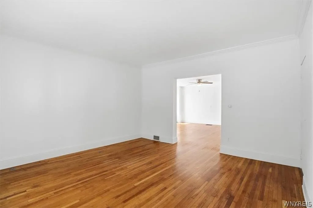 116 College Street, Buffalo, New York 14201, Buffalo, New York 14201, 1 Bedroom Bedrooms, 4 Room Rooms,1 BathroomBathrooms,Residential Lease,For Rent,116 College Street, Buffalo, New York 14201,0,B1725679