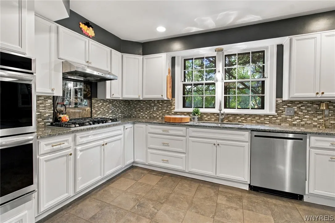 132 Cleveland Avenue, Buffalo, New York 14222, Buffalo, New York 14222, 5 Bedroom Bedrooms, 7 Room Rooms,3 BathroomBathrooms,Residential,For Sale,132 Cleveland Avenue, Buffalo, New York 14222,0,B1725292