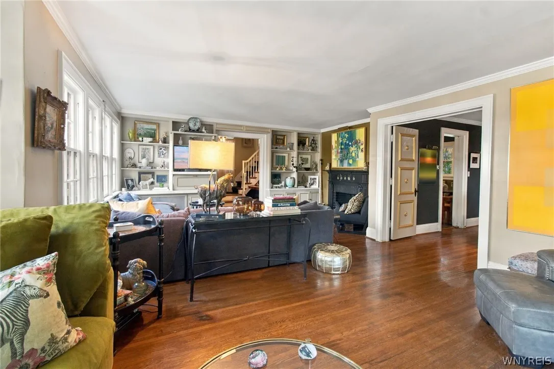 132 Cleveland Avenue, Buffalo, New York 14222, Buffalo, New York 14222, 5 Bedroom Bedrooms, 7 Room Rooms,3 BathroomBathrooms,Residential,For Sale,132 Cleveland Avenue, Buffalo, New York 14222,0,B1725292