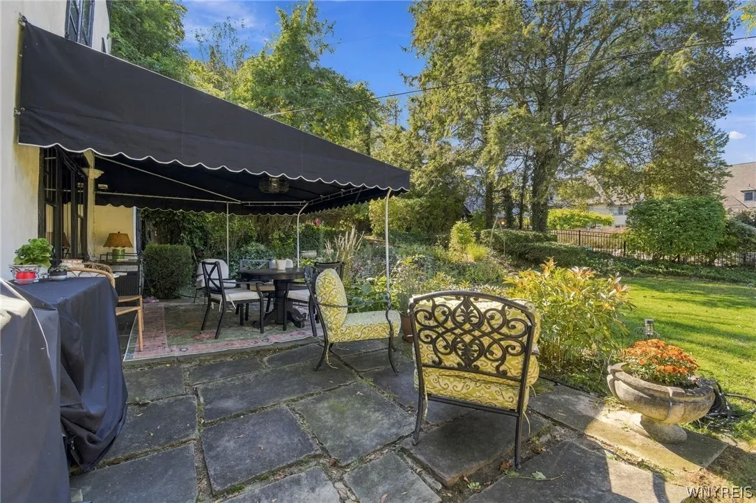 132 Cleveland Avenue, Buffalo, New York 14222, Buffalo, New York 14222, 5 Bedroom Bedrooms, 7 Room Rooms,3 BathroomBathrooms,Residential,For Sale,132 Cleveland Avenue, Buffalo, New York 14222,0,B1725292