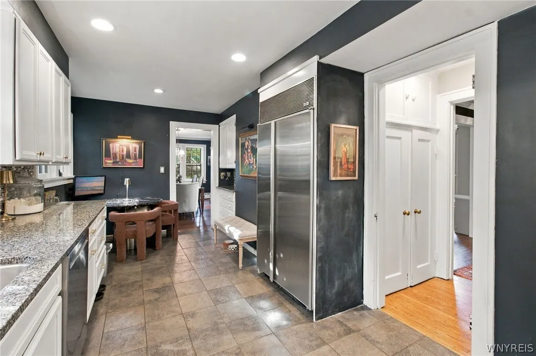 132 Cleveland Avenue, Buffalo, New York 14222, Buffalo, New York 14222, 5 Bedroom Bedrooms, 7 Room Rooms,3 BathroomBathrooms,Residential,For Sale,132 Cleveland Avenue, Buffalo, New York 14222,0,B1725292