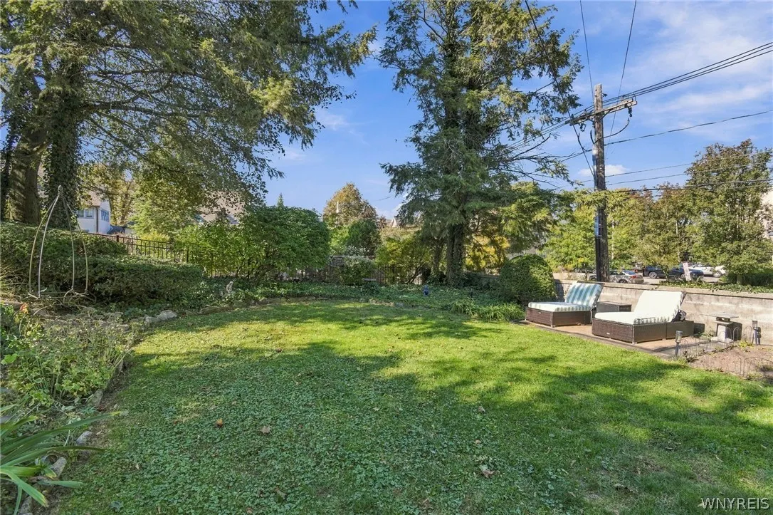 132 Cleveland Avenue, Buffalo, New York 14222, Buffalo, New York 14222, 5 Bedroom Bedrooms, 7 Room Rooms,3 BathroomBathrooms,Residential,For Sale,132 Cleveland Avenue, Buffalo, New York 14222,0,B1725292