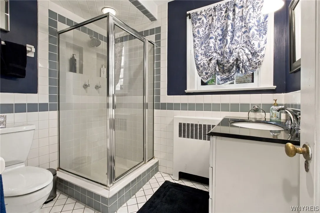 132 Cleveland Avenue, Buffalo, New York 14222, Buffalo, New York 14222, 5 Bedroom Bedrooms, 7 Room Rooms,3 BathroomBathrooms,Residential,For Sale,132 Cleveland Avenue, Buffalo, New York 14222,0,B1725292