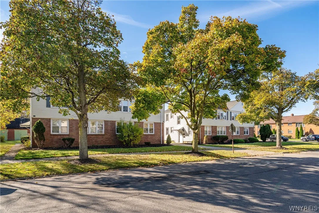 703 Saint Lawrence Avenue, Buffalo, New York 14216, Buffalo, New York 14216, 16 Bedroom Bedrooms, ,Multi Family,For Sale,703 Saint Lawrence Avenue, Buffalo, New York 14216,0,B1725686