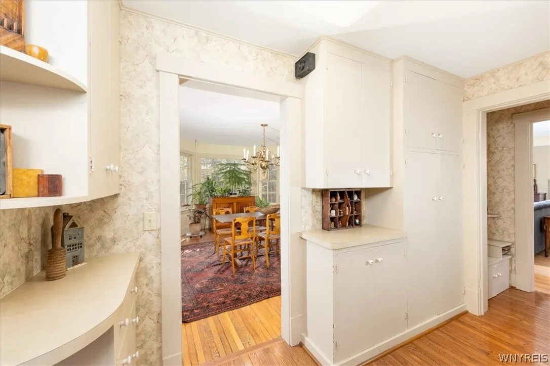 170 Pine St, Aurora, New York 14052, Aurora, New York 14052, 4 Bedroom Bedrooms, 11 Room Rooms,2 BathroomBathrooms,Residential,For Sale,170 Pine St, Aurora, New York 14052,0,B1725696
