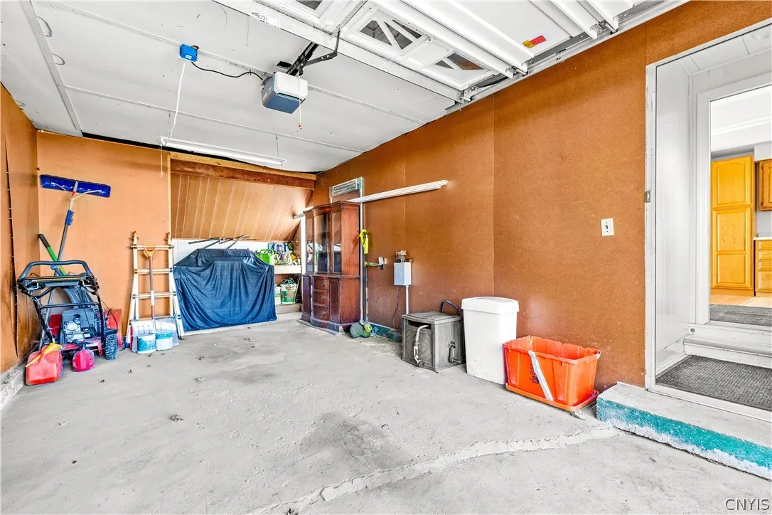 918 Armory Drive, Utica, New York 13501, Utica, New York 13501, 3 Bedroom Bedrooms, 8 Room Rooms,1 BathroomBathrooms,Residential,For Sale,918 Armory Drive, Utica, New York 13501,0,S1725582