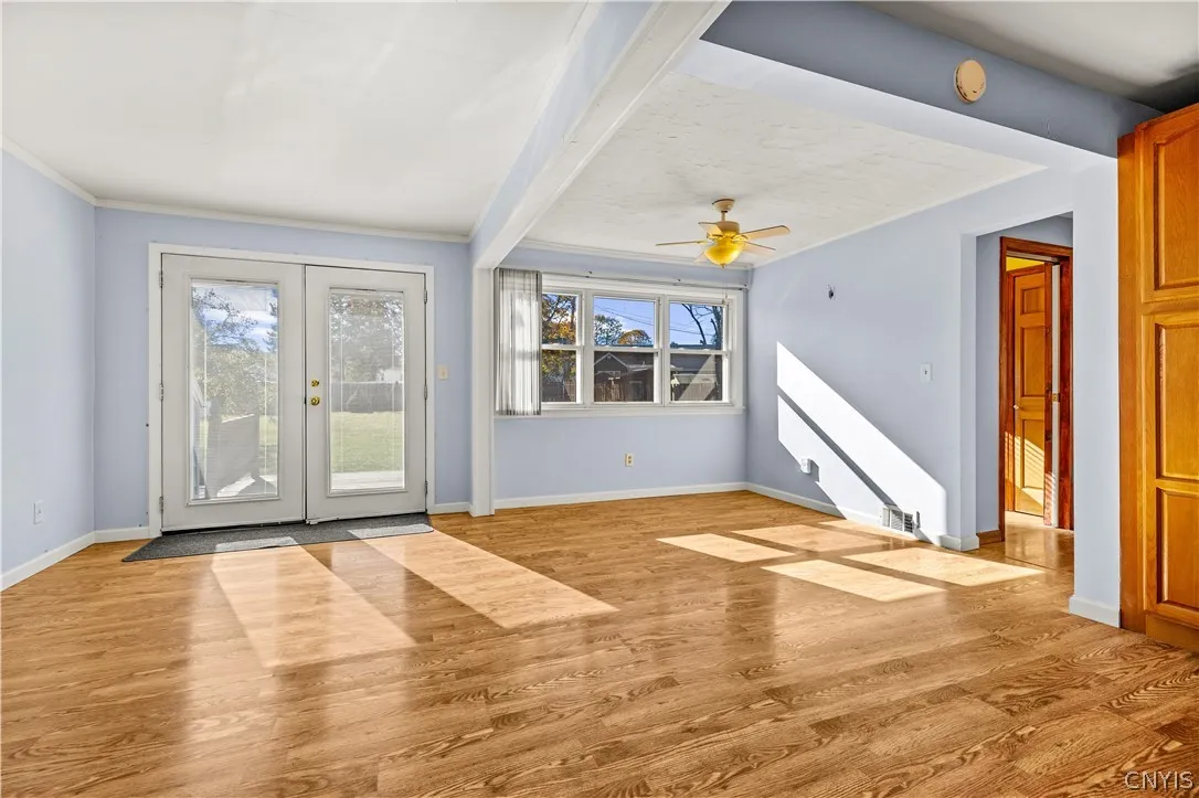 918 Armory Drive, Utica, New York 13501, Utica, New York 13501, 3 Bedroom Bedrooms, 8 Room Rooms,1 BathroomBathrooms,Residential,For Sale,918 Armory Drive, Utica, New York 13501,0,S1725582