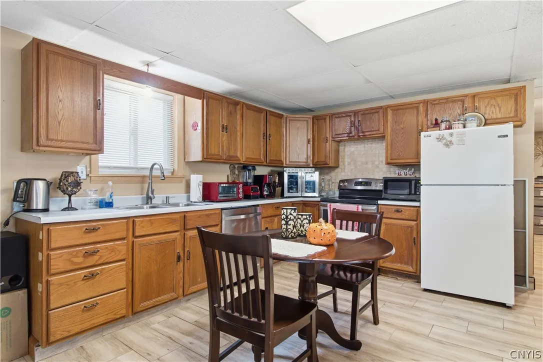Downstairs unit kitchen