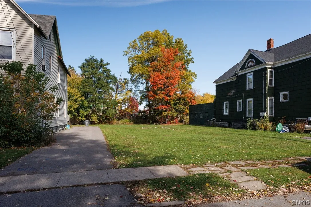 821 Boyd Street, Watertown City, New York 13601, Watertown City, New York 13601, 6 Bedroom Bedrooms, ,2 BathroomBathrooms,Residential,For Sale,821 Boyd Street, Watertown City, New York 13601,0,S1722834