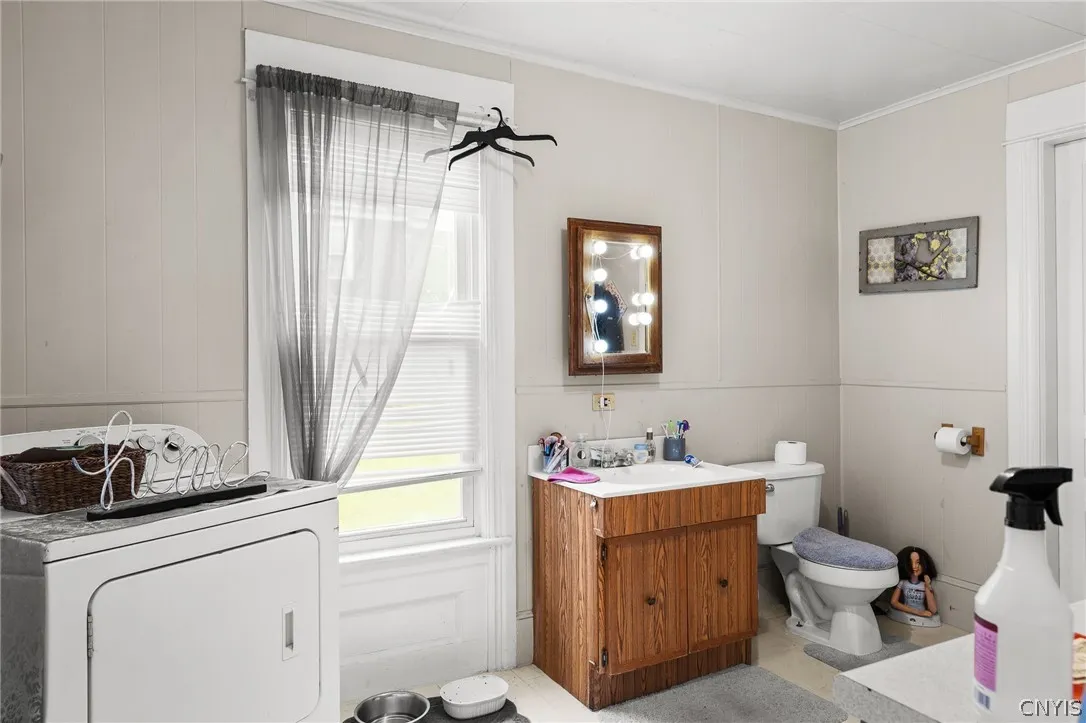821 Boyd Street, Watertown City, New York 13601, Watertown City, New York 13601, 6 Bedroom Bedrooms, ,2 BathroomBathrooms,Residential,For Sale,821 Boyd Street, Watertown City, New York 13601,0,S1722834
