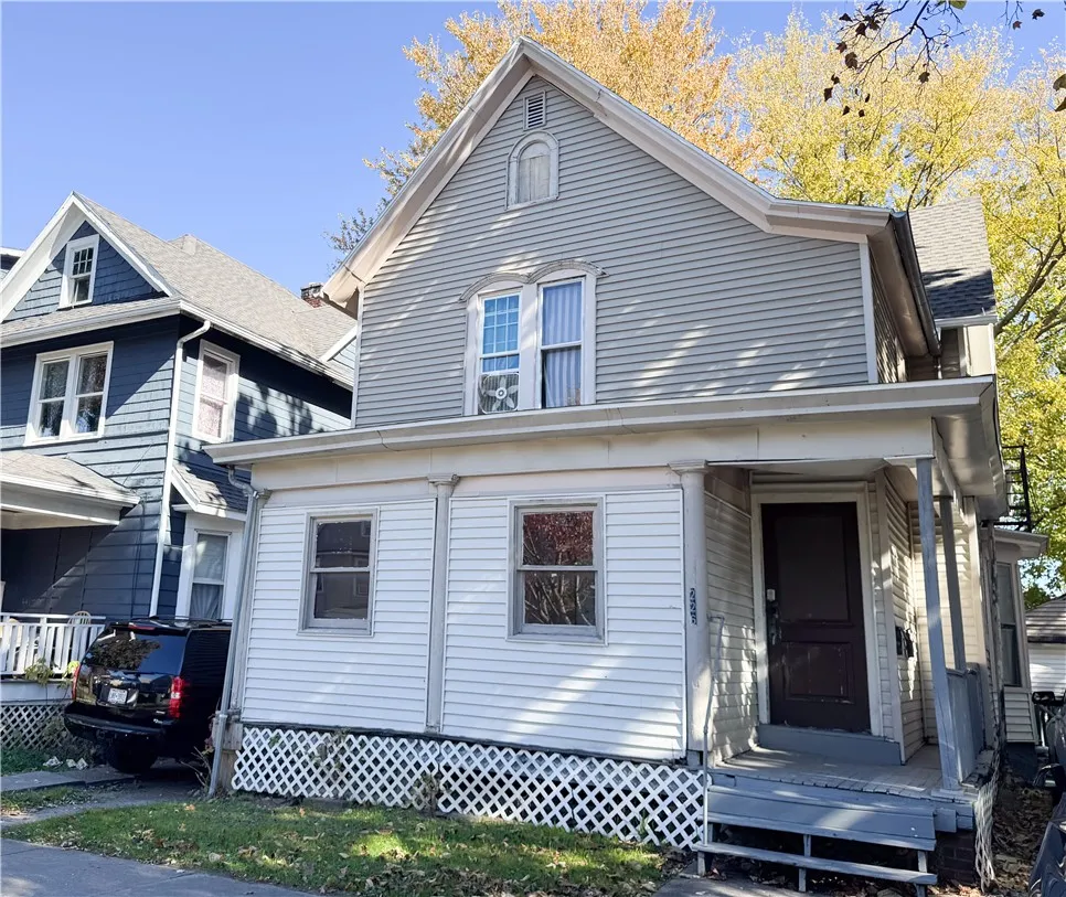226 Fulton Avenue, Rochester, New York 14613, Rochester, New York 14613, 6 Bedroom Bedrooms, ,2 BathroomBathrooms,Residential,For Sale,226 Fulton Avenue, Rochester, New York 14613,0,R1724838