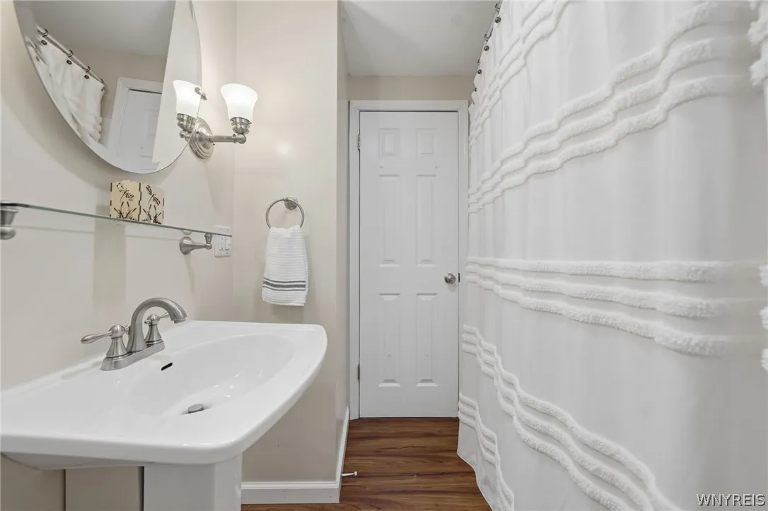 173 Coronation Drive, Amherst, New York 14226, Amherst, New York 14226, 3 Bedroom Bedrooms, 5 Room Rooms,1 BathroomBathrooms,Residential,For Sale,173 Coronation Drive, Amherst, New York 14226,0,B1724614