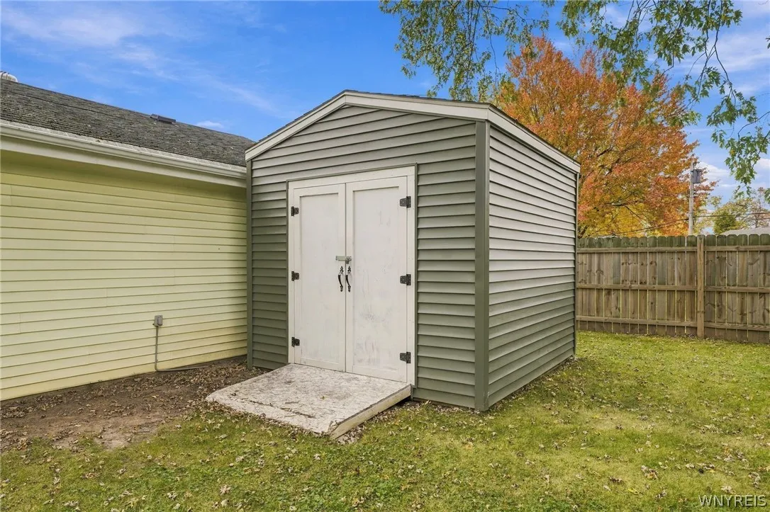 173 Coronation Drive, Amherst, New York 14226, Amherst, New York 14226, 3 Bedroom Bedrooms, 5 Room Rooms,1 BathroomBathrooms,Residential,For Sale,173 Coronation Drive, Amherst, New York 14226,0,B1724614