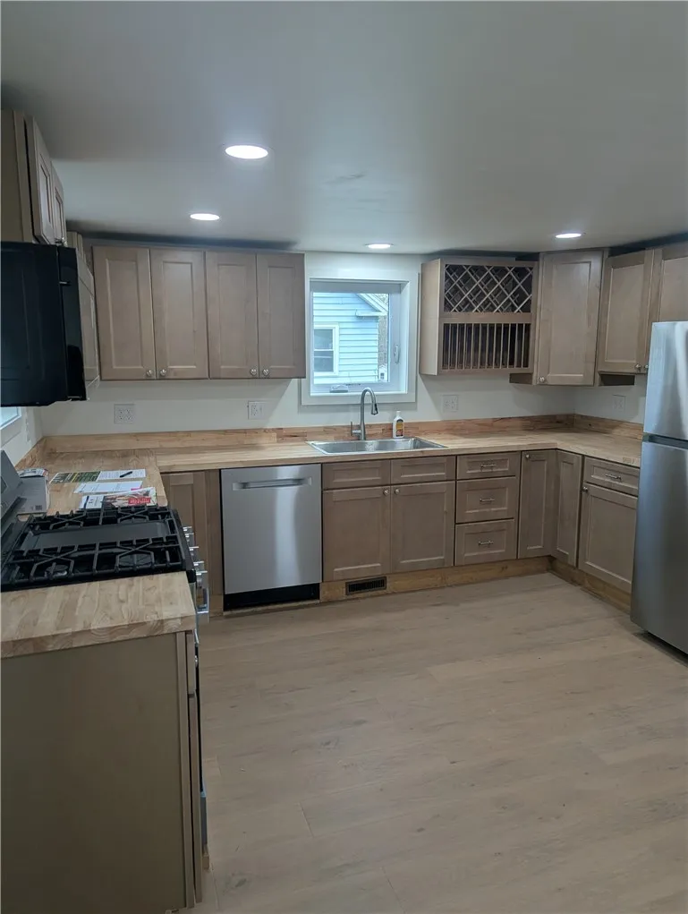 16 Liberty Street, Morris, New York 13808, Morris, New York 13808, 2 Bedroom Bedrooms, 6 Room Rooms,1 BathroomBathrooms,Residential,For Sale,16 Liberty Street, Morris, New York 13808,0,R1725622