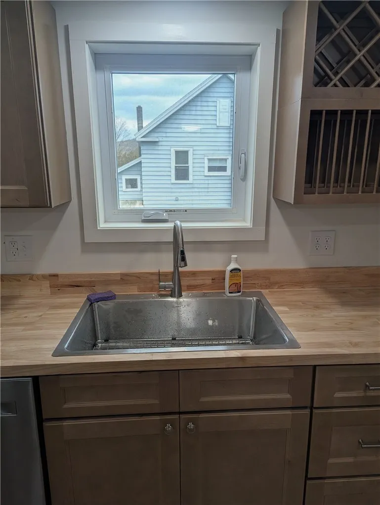 16 Liberty Street, Morris, New York 13808, Morris, New York 13808, 2 Bedroom Bedrooms, 6 Room Rooms,1 BathroomBathrooms,Residential,For Sale,16 Liberty Street, Morris, New York 13808,0,R1725622