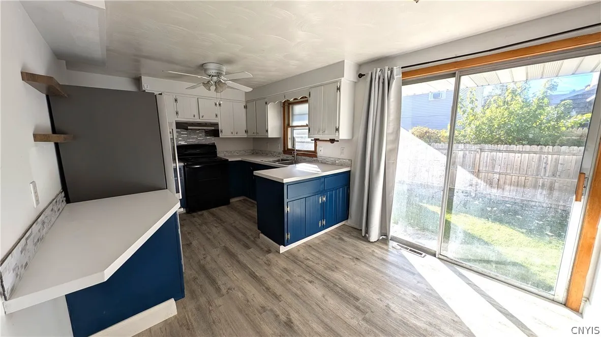 303 Woods Avenue North, Salina, New York 13206, Salina, New York 13206, 2 Bedroom Bedrooms, 5 Room Rooms,2 BathroomBathrooms,Residential,For Sale,303 Woods Avenue North, Salina, New York 13206,0,S1725544