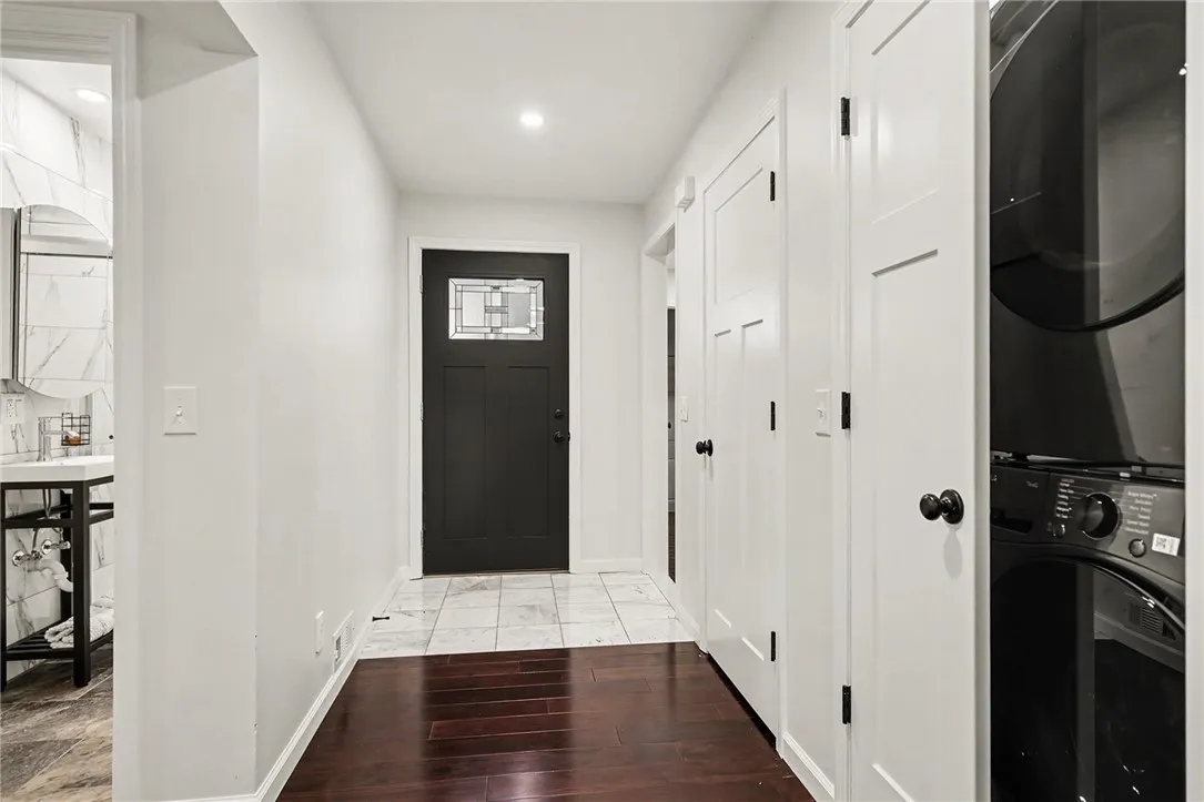 8 Hillview Drive, Irondequoit, New York 14622, Irondequoit, New York 14622, 3 Bedroom Bedrooms, 5 Room Rooms,2 BathroomBathrooms,Residential,For Sale,8 Hillview Drive, Irondequoit, New York 14622,0,R1725689