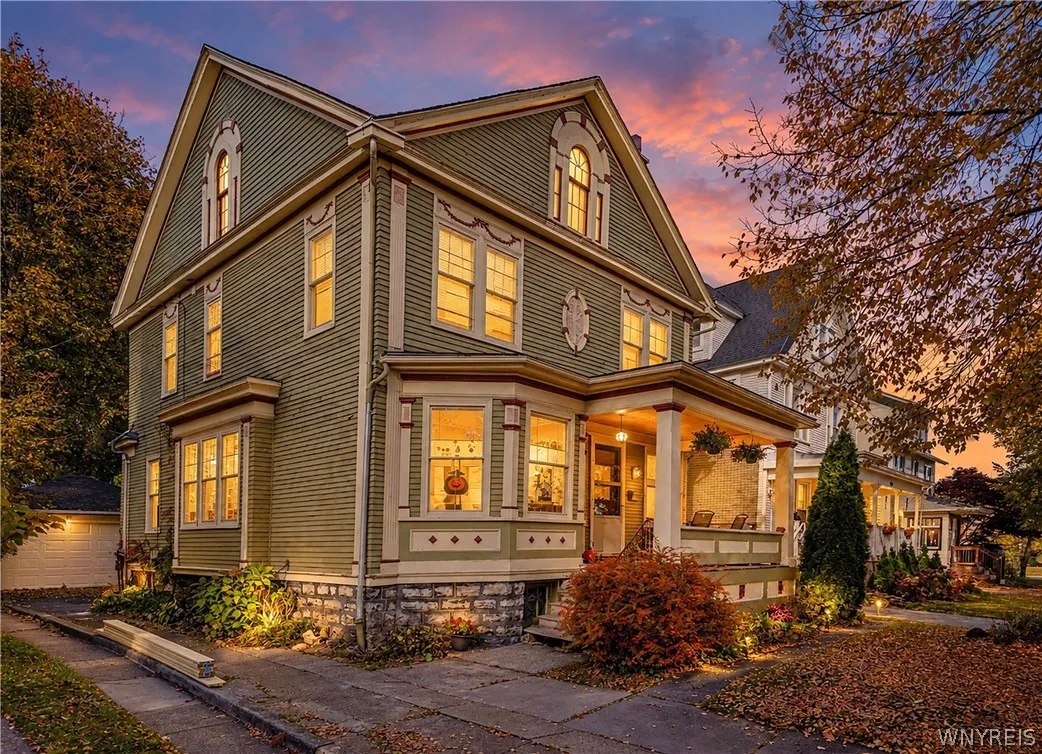144 Wesley Avenue, Buffalo, New York 14214, Buffalo, New York 14214, 4 Bedroom Bedrooms, 11 Room Rooms,1 BathroomBathrooms,Residential Lease,For Rent,144 Wesley Avenue, Buffalo, New York 14214,0,B1725303